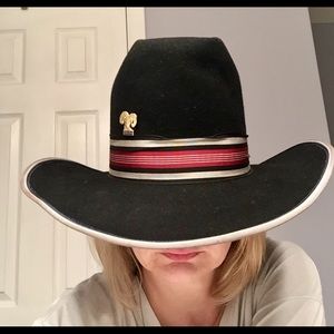 Meet your Posher, Lee